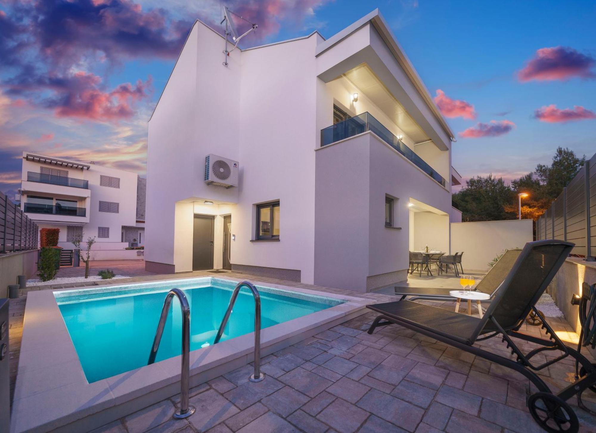 Holiday home Augusta With Heated Pool *