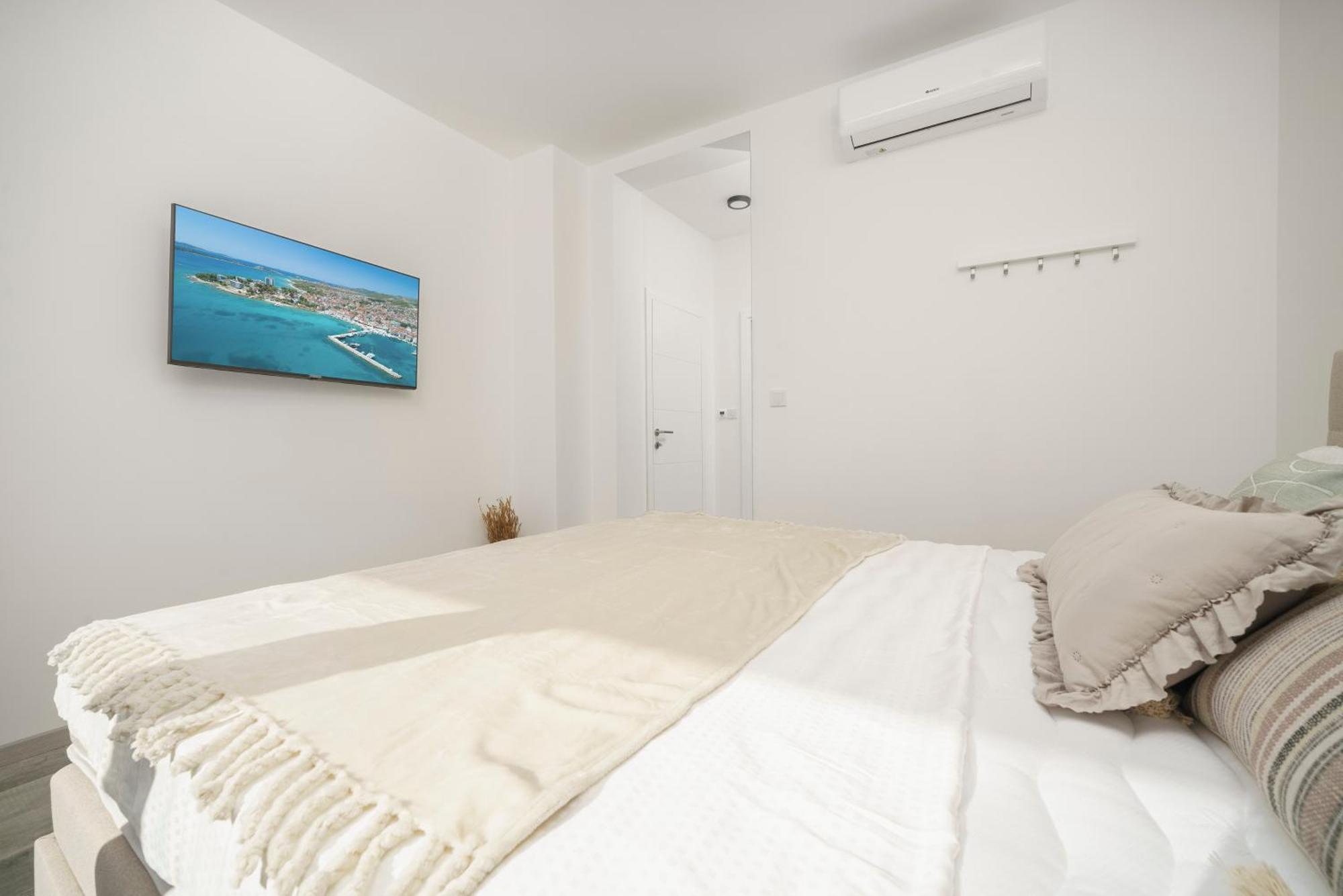 Augusta With Heated Pool Casa vacanze Vodice
